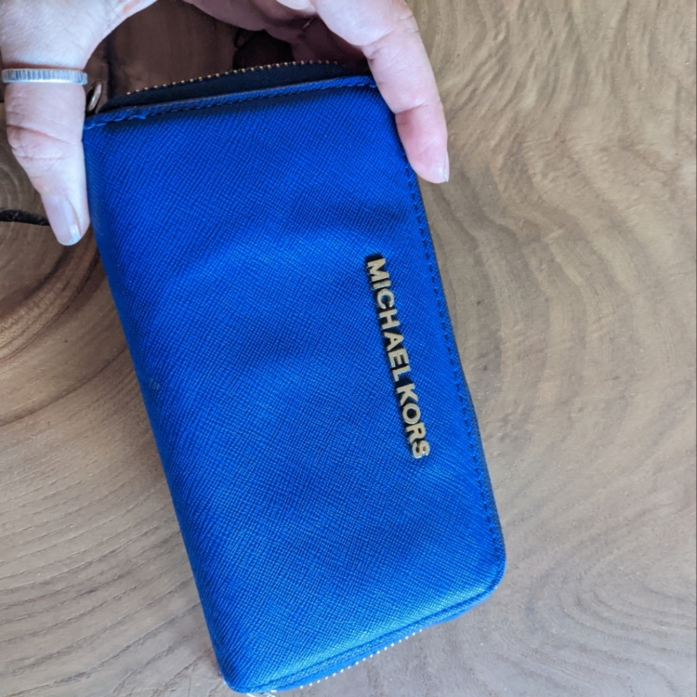 Michael Kors Wallet/Wristlet